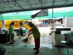 ทำความสะอาด บริเวณตลาดสดเทศบาลตำบลหัวไทร