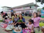  ตลาดฟันน้ำนม 
